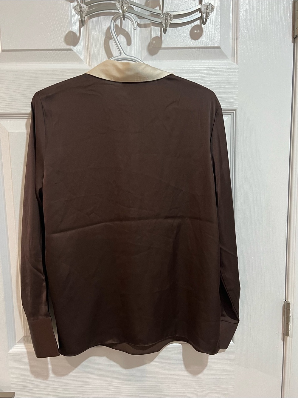 NWT Rachel Zoe Brown Satin Blouse Cream Collar Cuffs Size S - Picture 3 of 6